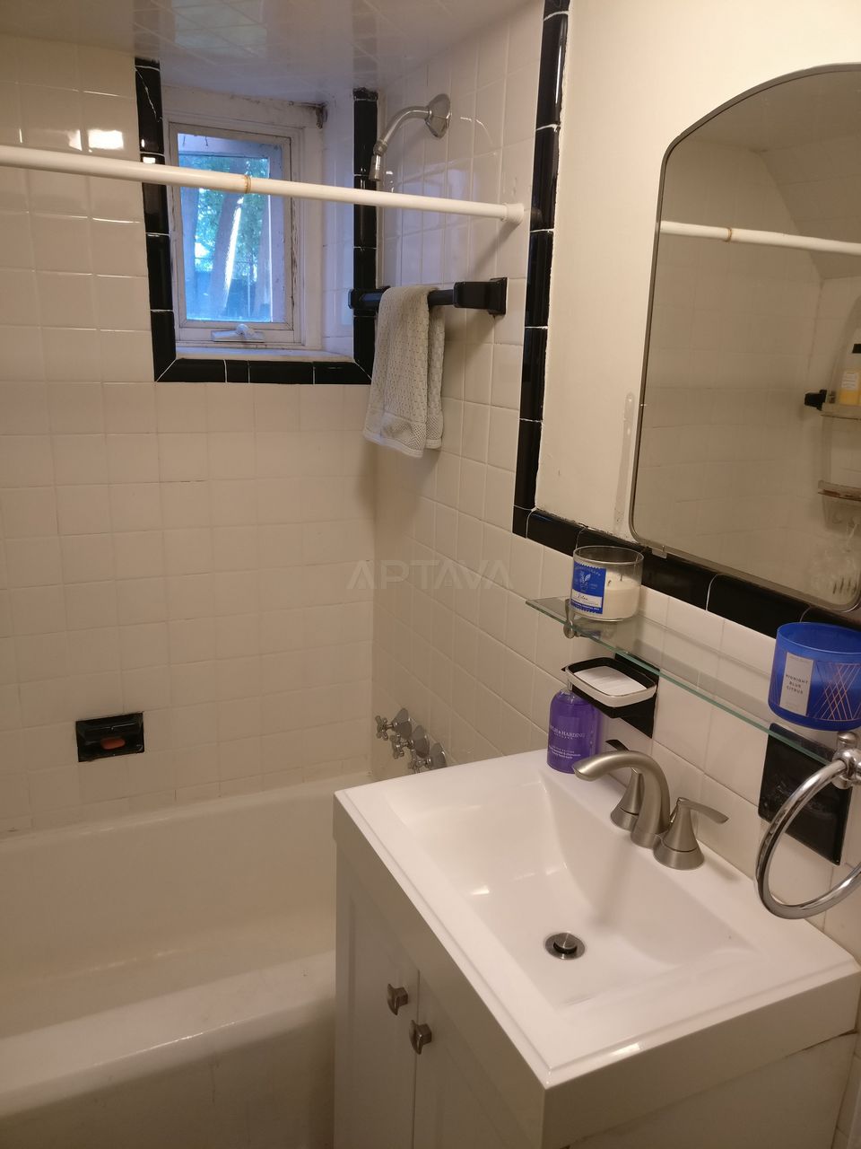 https://aptava-photos.s3.us-east-2.amazonaws.com/6079856177526d5ce582d54b.jpg