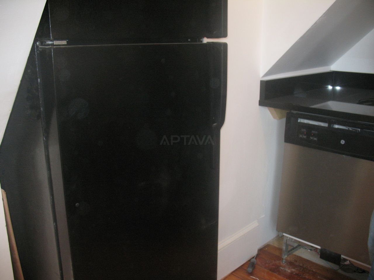 https://aptava-photos.s3.us-east-2.amazonaws.com/607b9210018eb760501994d3.jpg