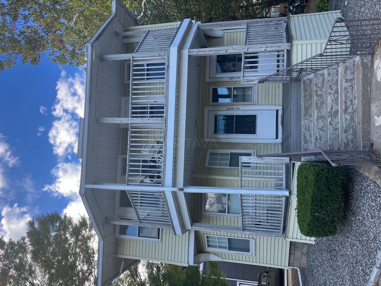 881 Broadway, Somerville, MA - 3,800 USD/ month